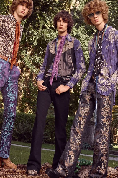 Look 24